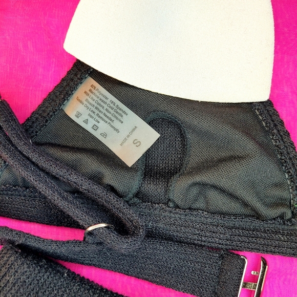 NEW SMALL AMAZON BLACK KNIT BIKINI 2 PIECE BIKINI SWIMSUIT BEAUTIFUL - Picture 7 of 8